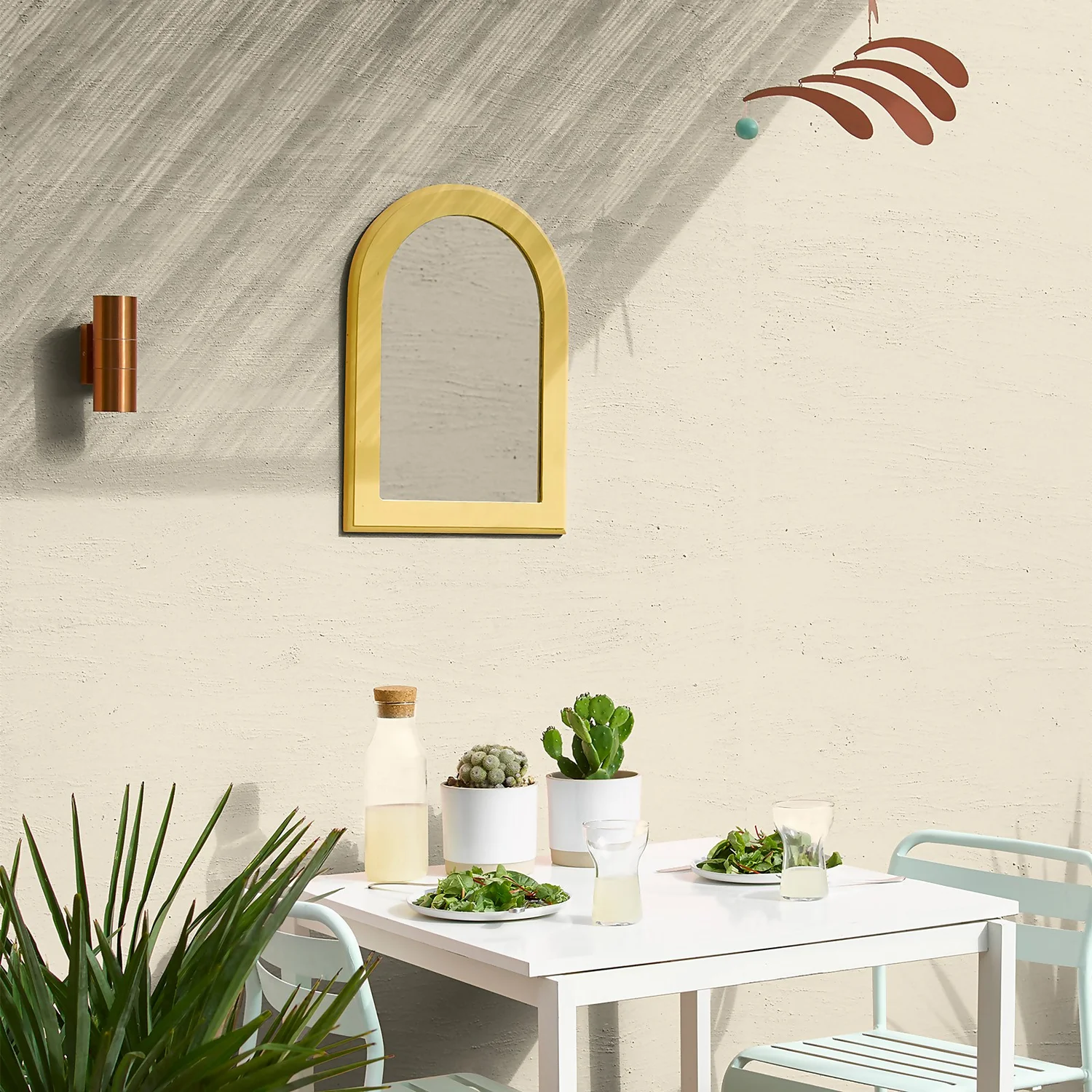 Sandtex® Textured Masonry Paint Ivory Stone - 5L 6 Sandtex® Textured Masonry Paint Ivory Stone - 5L - Image 4