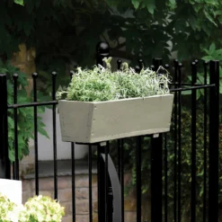 Sandtex® Exterior 10 Year Satin Paint Black - 750ml -Sandtex Store 12811207 1414871315286915