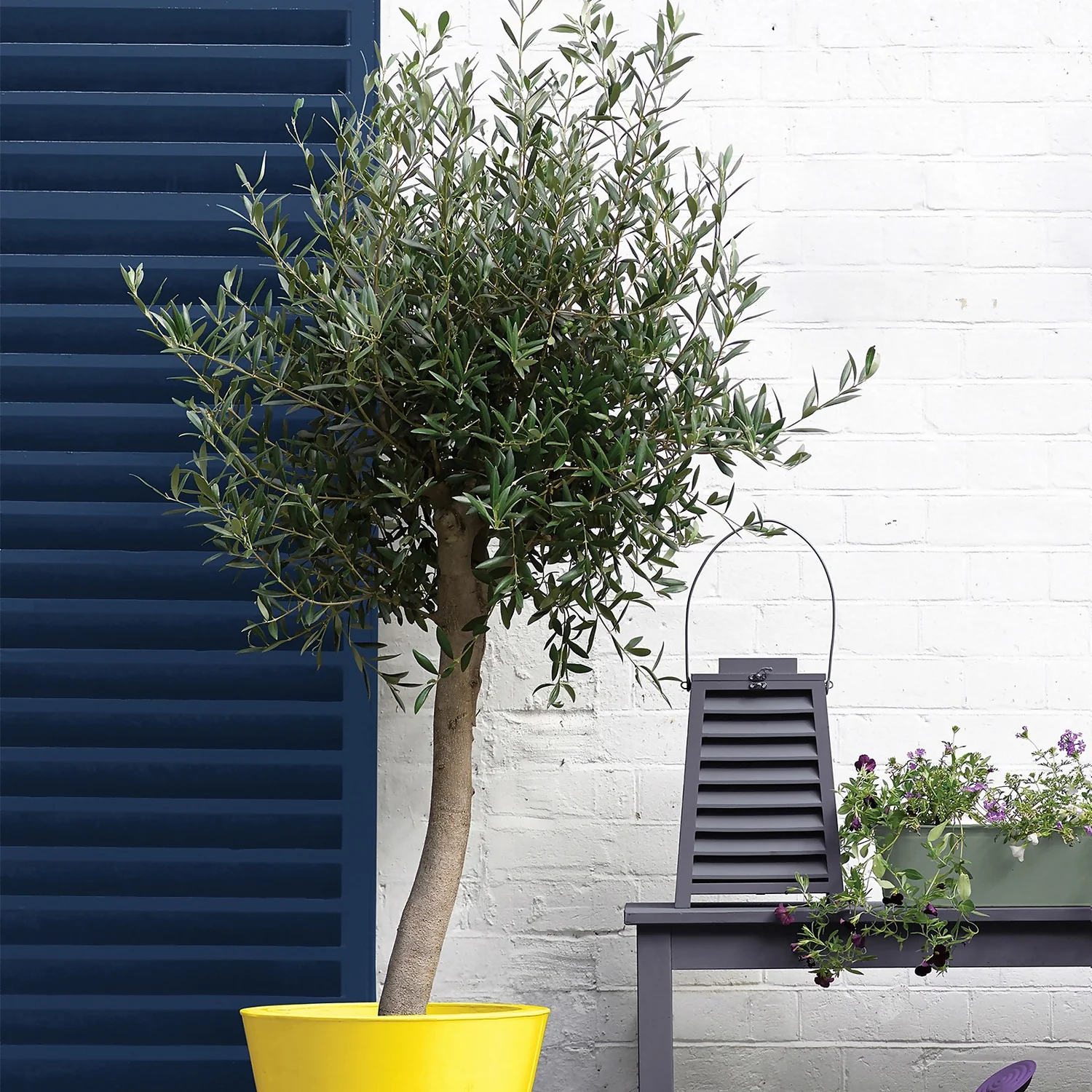 Sandtex® Rapid Dry Gloss Paint Oxford Blue - 750ml 7 Sandtex® Rapid Dry Gloss Paint Oxford Blue - 750ml - Image 5