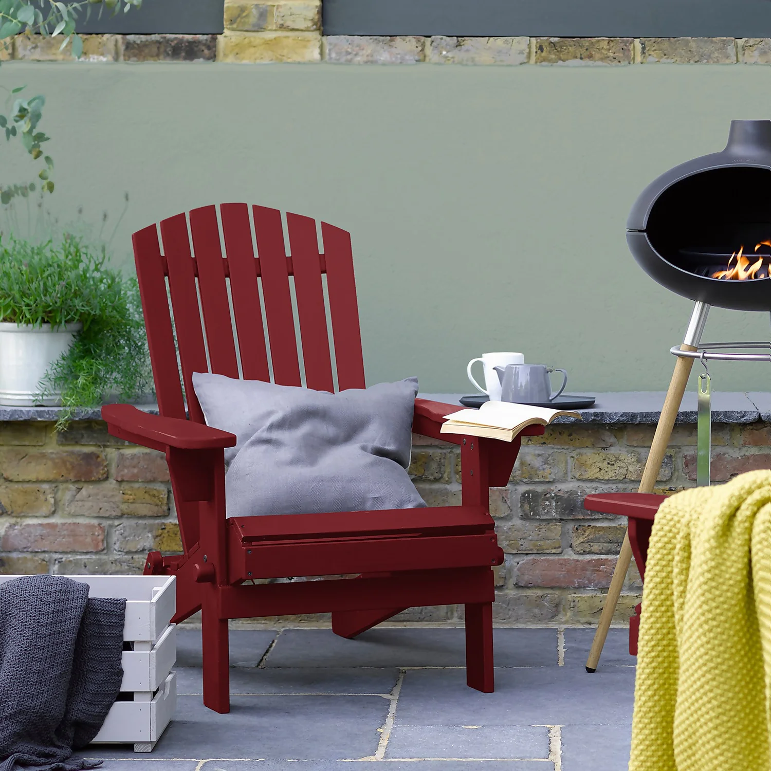 Sandtex® Exterior 10 Year Gloss Paint Classic Burgundy - 750ml 6 Sandtex® Exterior 10 Year Gloss Paint Classic Burgundy - 750ml - Image 4