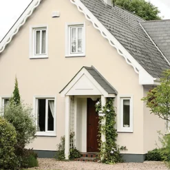 Sandtex Ultra Smooth Magnolia Masonry Paint, 10L -Sandtex Store sandtex ultra smooth magnolia masonry paint 10l5010131460937 01i bq